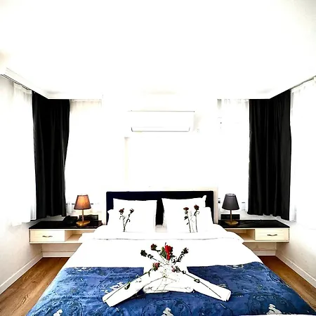 Azure Palm Hotel *